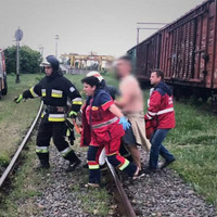 На Ніжинщині ударило струмом двох підлітків, які залізли на дах вагона