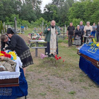 На Прилуччині попрощалися із двома загиблими військовими ЗСУ Сергієм Свінковим та Дмитром Репетою