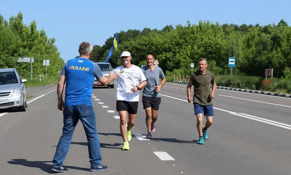 З Гааги до Києва пішки, щоб підтримати побратимів