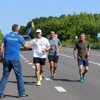 З Гааги до Києва пішки, щоб підтримати побратимів