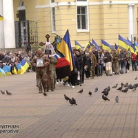 У Прилуках попрощалися із загиблим 36-річним військовим ЗСУ Валентином Крапив’янським