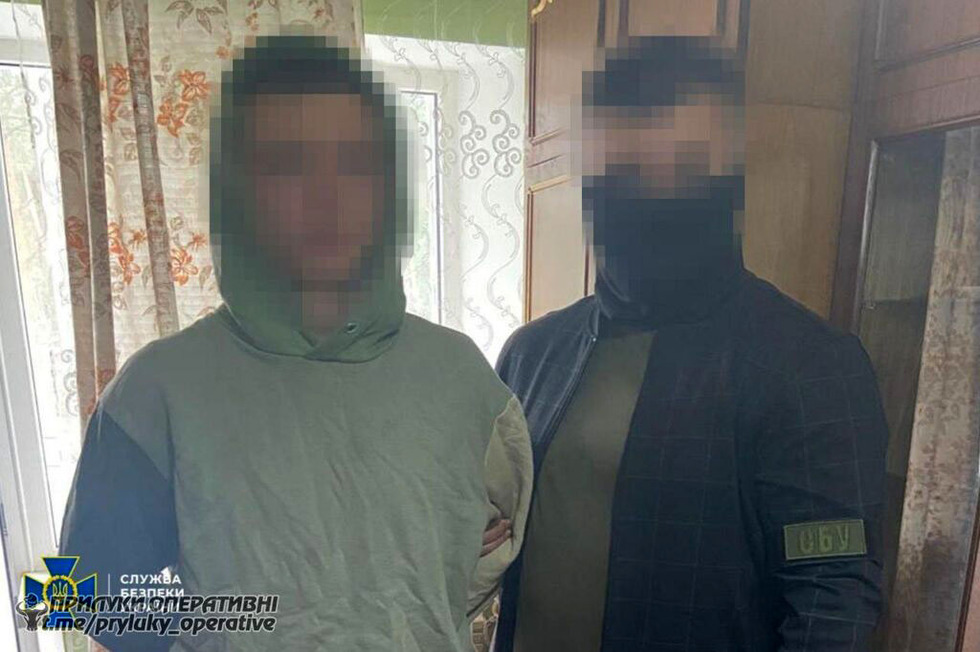 У Києві намагався підірвати військового, у Прилуках – спалив авто: СБУ затримала 19-річного агента РФ
