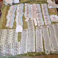 На Чернігівщині затримали учасників злочинної групи, які фіктивно працевлаштовували ухилянтів до закладів освіти