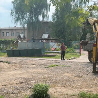 У Прилуках триває асфальтування майданчиків для роздільного збору сміття