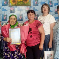 Має 3 дітей, 10 онуків, 11 правнуків і 1 праправнука: жителька села на Прилуччині відзначила 90-річчя