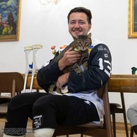 «Азовець» з Прилук з подвійною ампутацією ніг займається парахокеєм