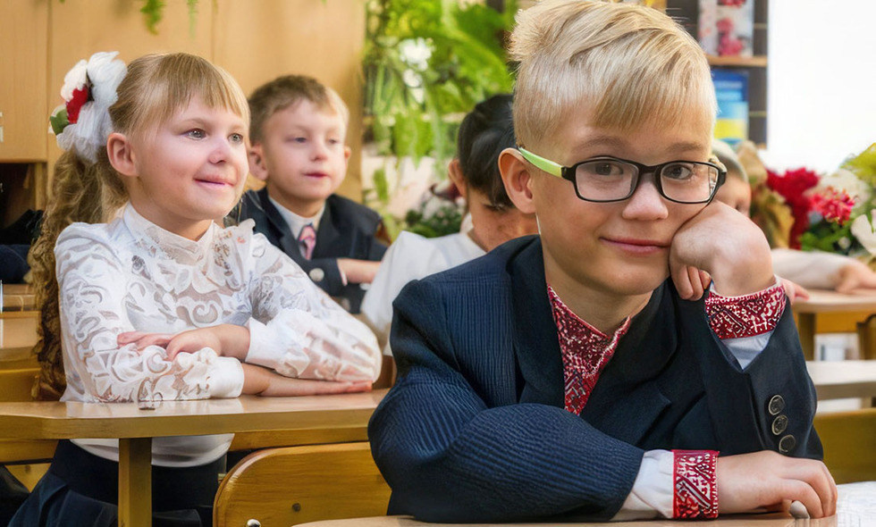 За шкільні парти у Прилуках цьогоріч сядуть понад 5 тисяч учнів