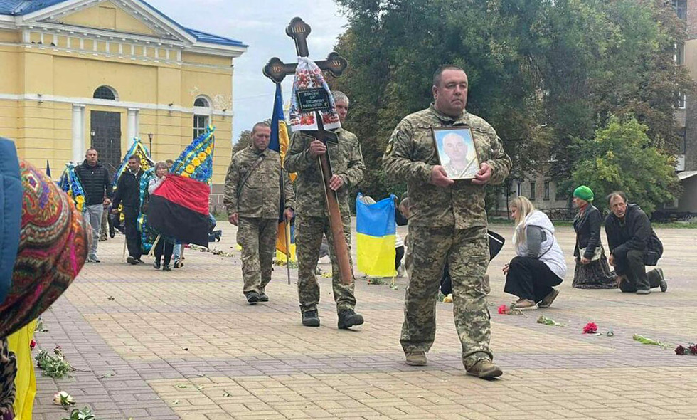 Прилуцька громада попрощалася із загиблим військовослужбовцем ЗСУ Олегом Дубинським