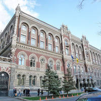З жовтня майже всі перекази з картки на картку — під контролем: що варто знати