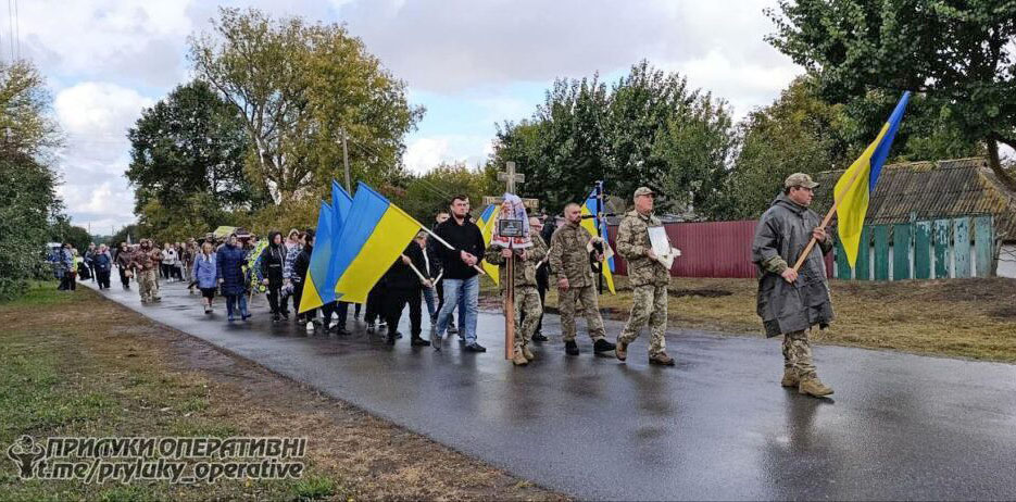 У громаді на Прилуччині попрощалися із загиблим військовим ЗСУ Дем’яном Греком