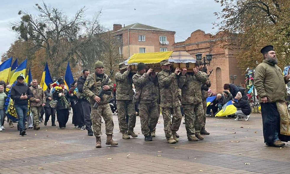 У Прилуках попрощалися із загиблим військовим ЗСУ Владиславом Мармильовим