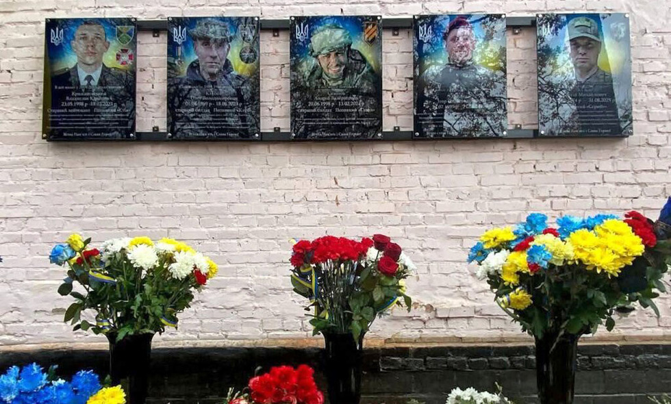 У громаді на Прилуччині відкрили меморіальні дошки п’ятьом загиблим бійцям