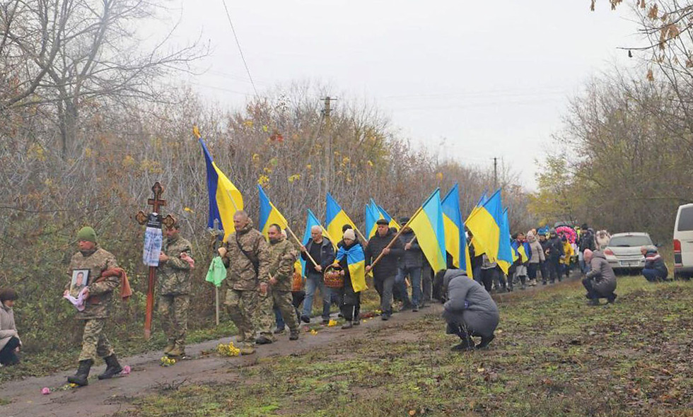 У громаді на Прилуччині провели в останню путь загиблого військового ЗСУ Юрія Гайдая