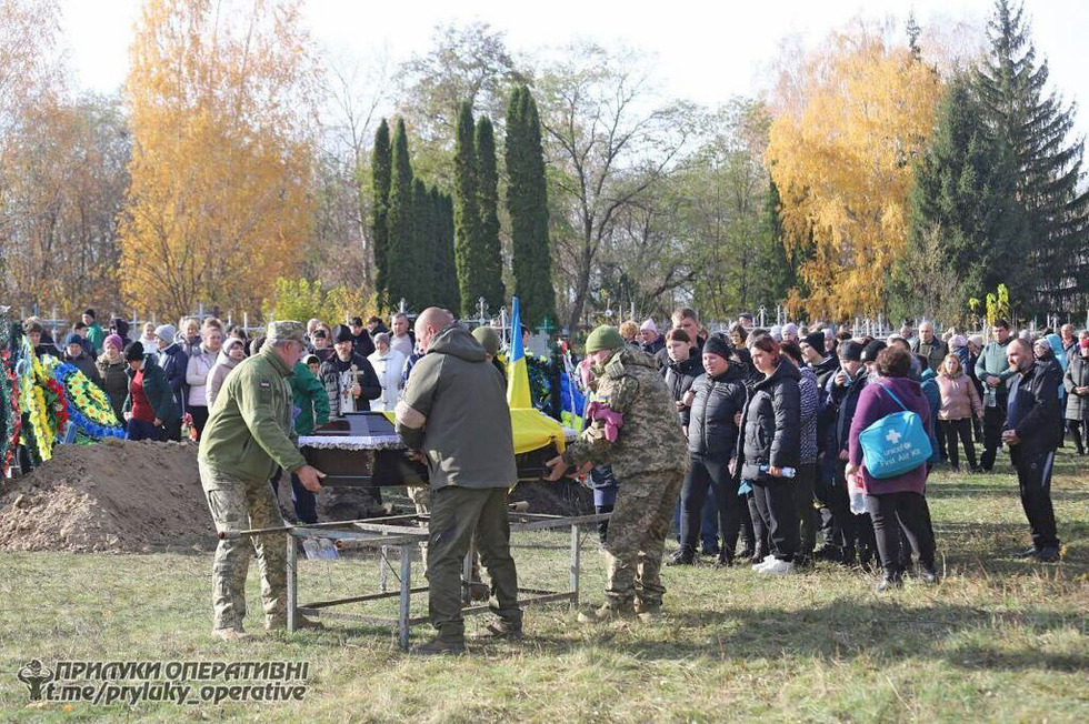 У громаді на Прилуччині попрощалися із загиблим військовим ЗСУ Анатолієм Степаненком