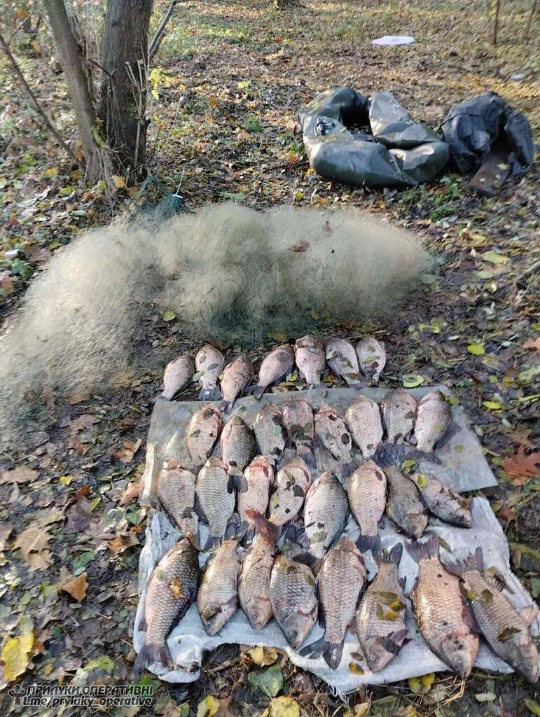 Наловив риби майже на 50 тисяч: на Прилуччині викрили браконьєра