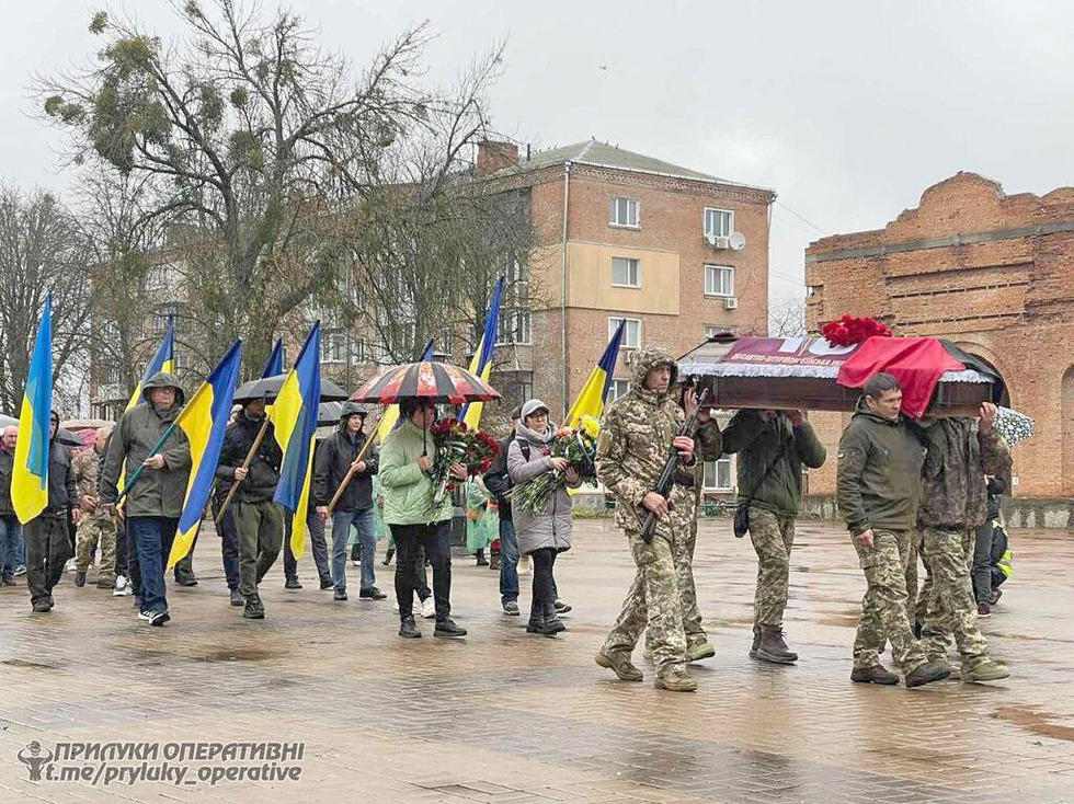 У Прилуках провели в останню путь загиблого військового ЗСУ Сергія Назарука