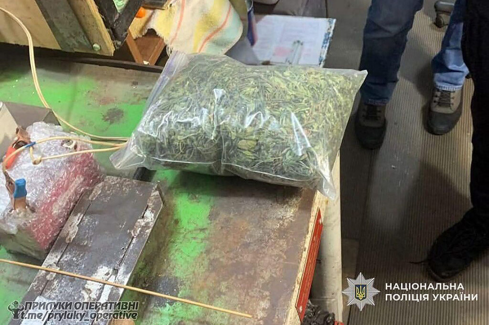 Зберігав вдома наркотики: на Прилуччині викрили 42-річного чоловіка