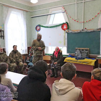 Військові передали меморіальну дошку матері загиблого побратима з Прилуччини