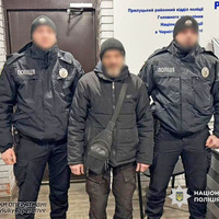 Зберігав вдома вогнепальну зброю: на Прилуччині затримали підозрюваного