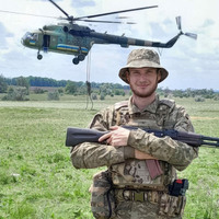 Назавжди 25: на Ніжинщині провели в останню путь загиблого військового з Прилуччини Станіслава Гордієнка