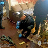 Зберігав вдома зброю та боєприпаси: у Прилуках викрили чоловіка