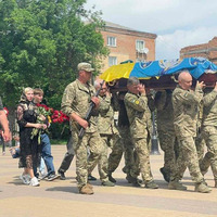 У Прилуках попрощалися із загиблим військовим ЗСУ Анатолієм Сафоновим