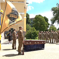 У Прилуках попрощалися із військовим ЗСУ Андрієм Мойсеєнком