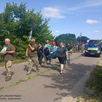 На Прилуччині провели в останню путь загиблого військового ЗСУ Максима Івахненка