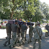 Прилуцька громада попрощалася із полеглим захисником Євгенієм Горбачем