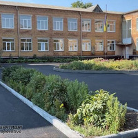 У прилуцькій гімназії №9 оновили асфальтне покриття подвір’я