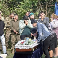 Назавжди 26: на Прилуччині провели в останню путь військового ЗСУ Олександра Хитрика
