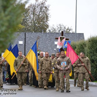 У громаді на Прилуччині попрощалися із військовим ЗСУ Юрієм Лінивим